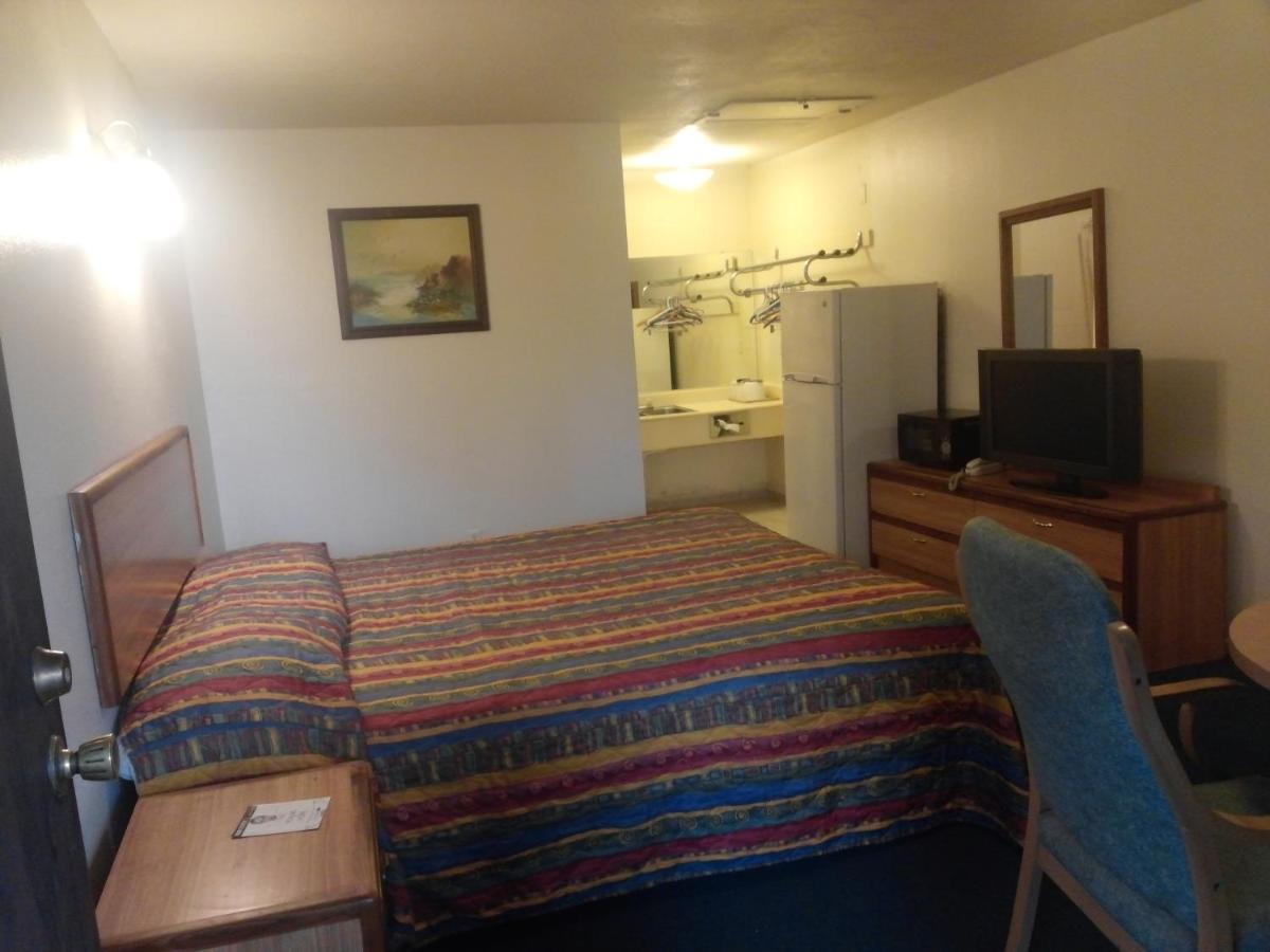 Evergreen Inn Ковина Экстерьер фото